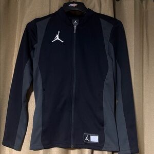 Jordan Women's Performance Jacket in Black and Gray Size XS.